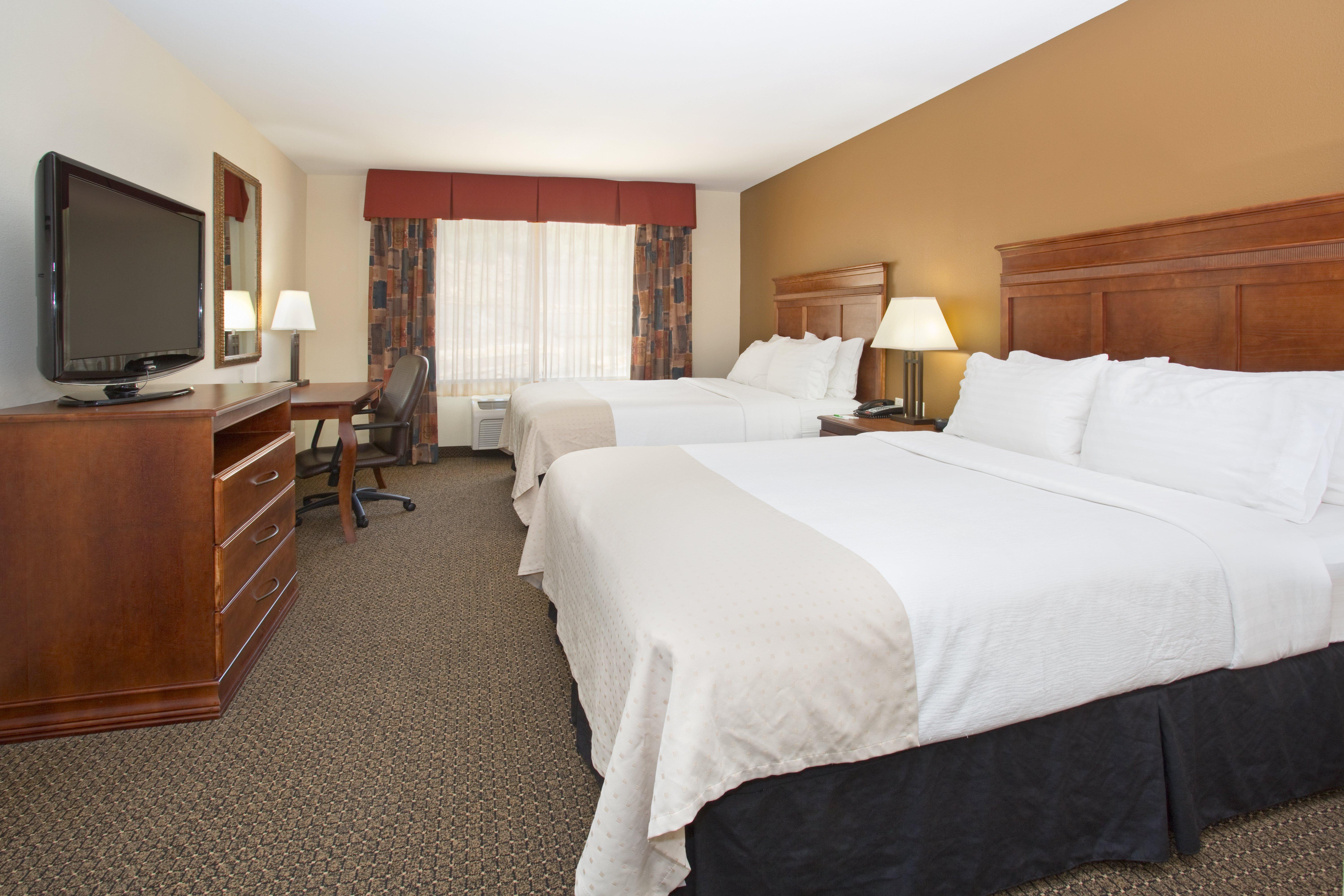 Holiday Inn Express & Suites Trinidad By Ihg Экстерьер фото