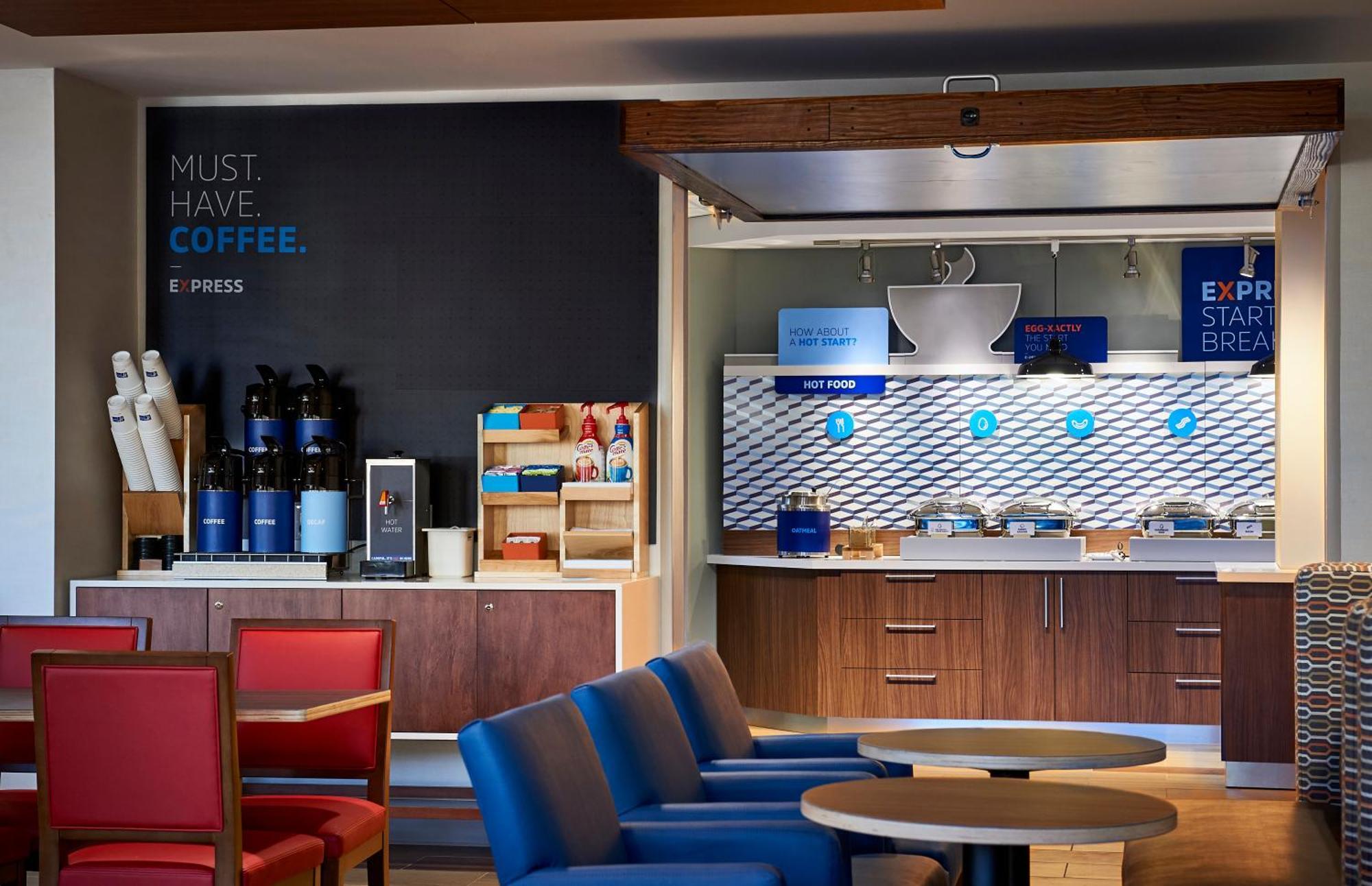 Holiday Inn Express & Suites Trinidad By Ihg Экстерьер фото