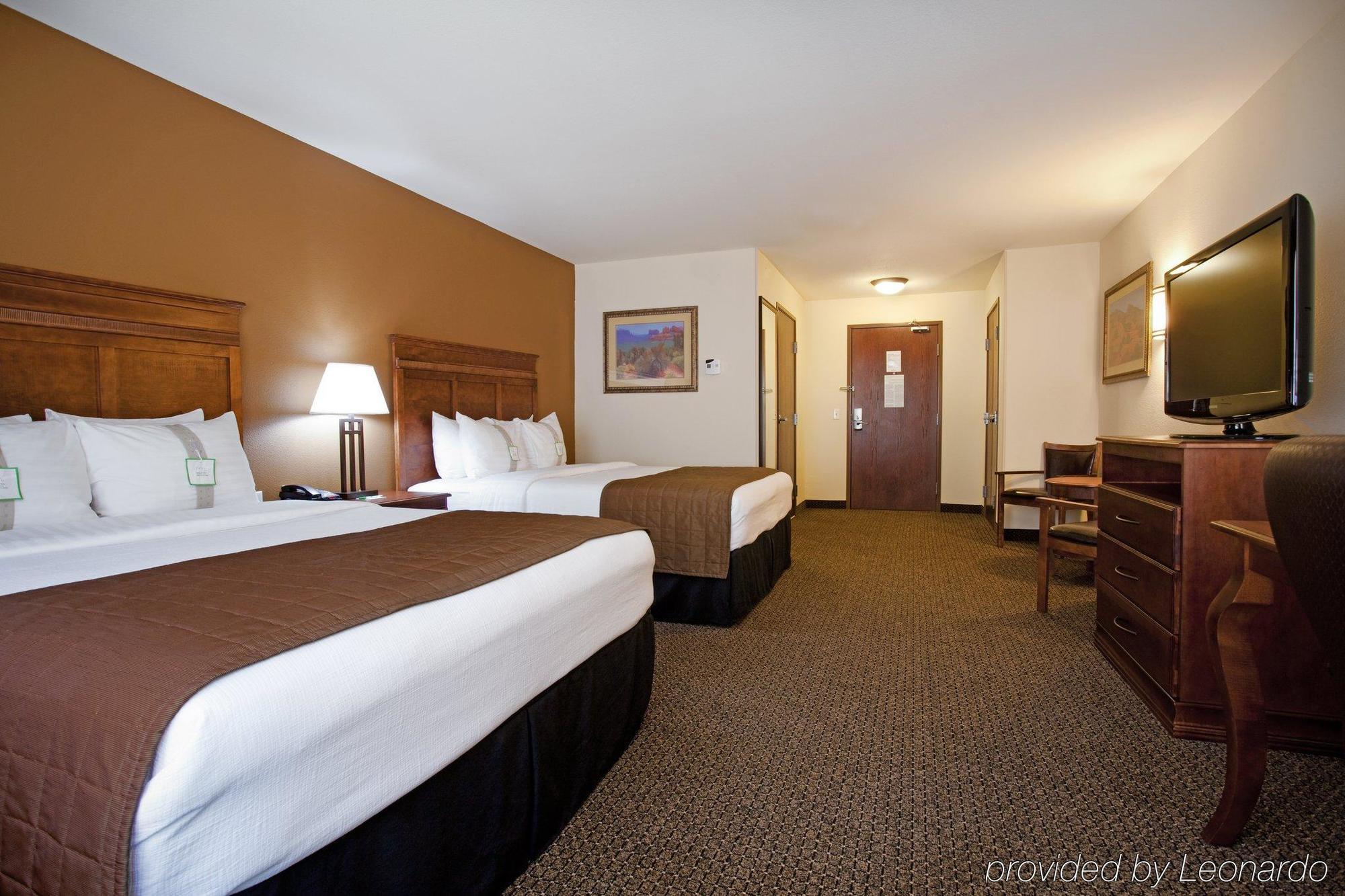 Holiday Inn Express & Suites Trinidad By Ihg Экстерьер фото