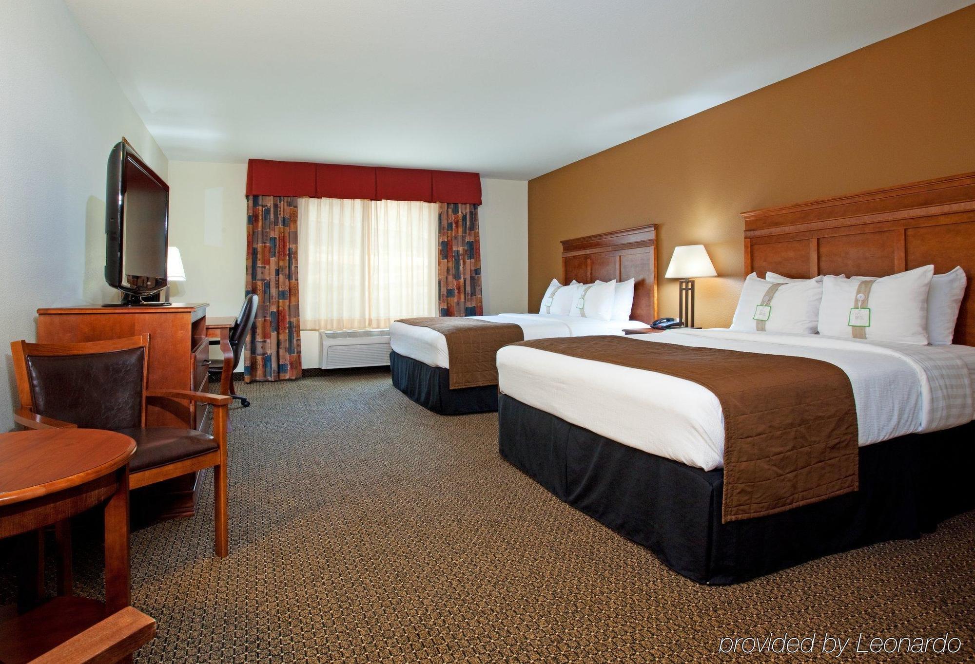 Holiday Inn Express & Suites Trinidad By Ihg Экстерьер фото